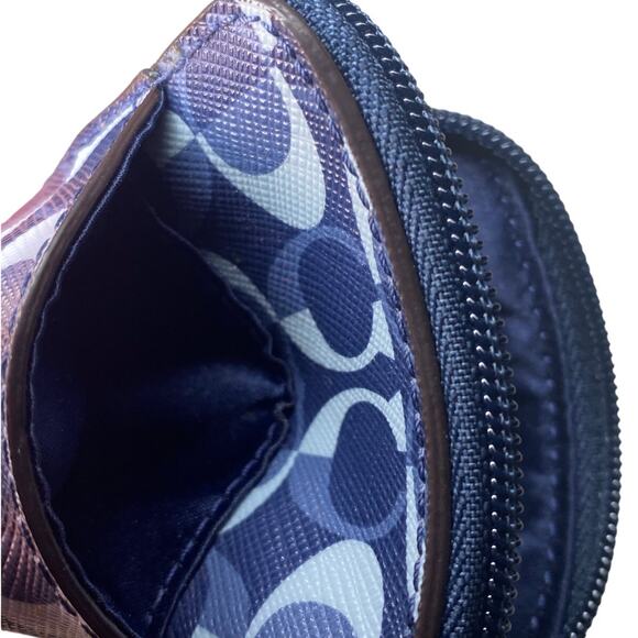 Coach Wallet Wristlet Card Holder Zip Front Pocket Blue White Cream Fashion - Picture 4 of 9